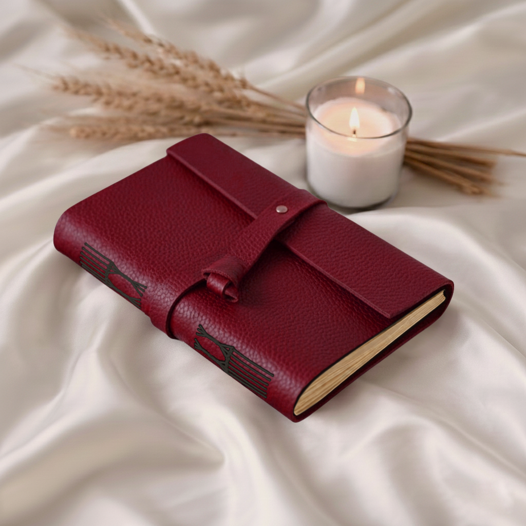 Journal - Vivid- Metal lock