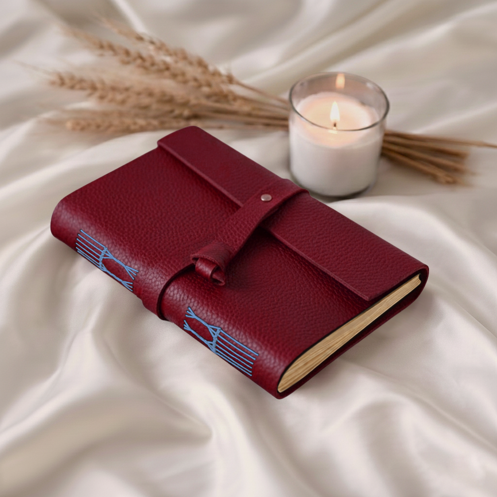 Journal - Vivid- Metal lock