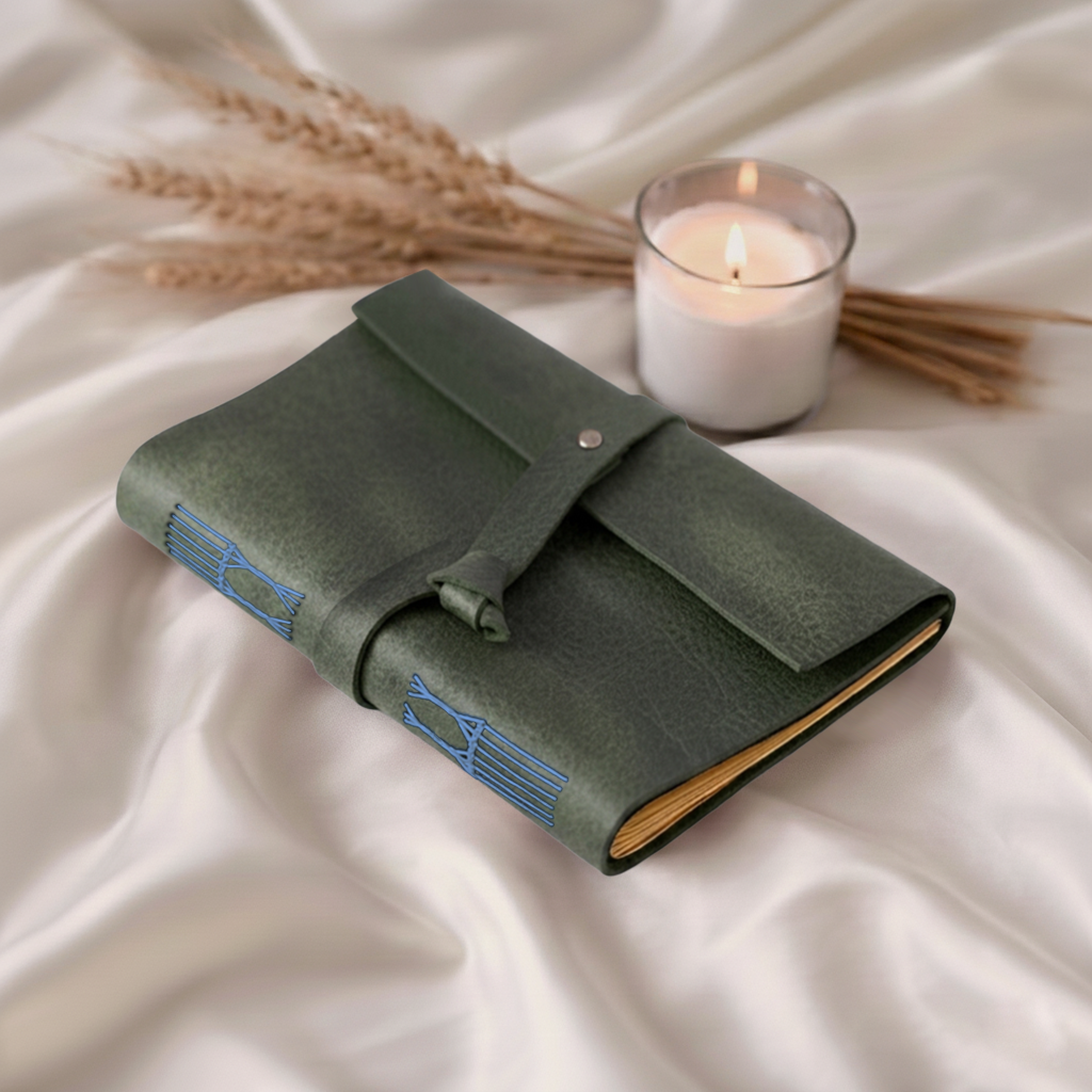 Journal - Vivid- Metal lock
