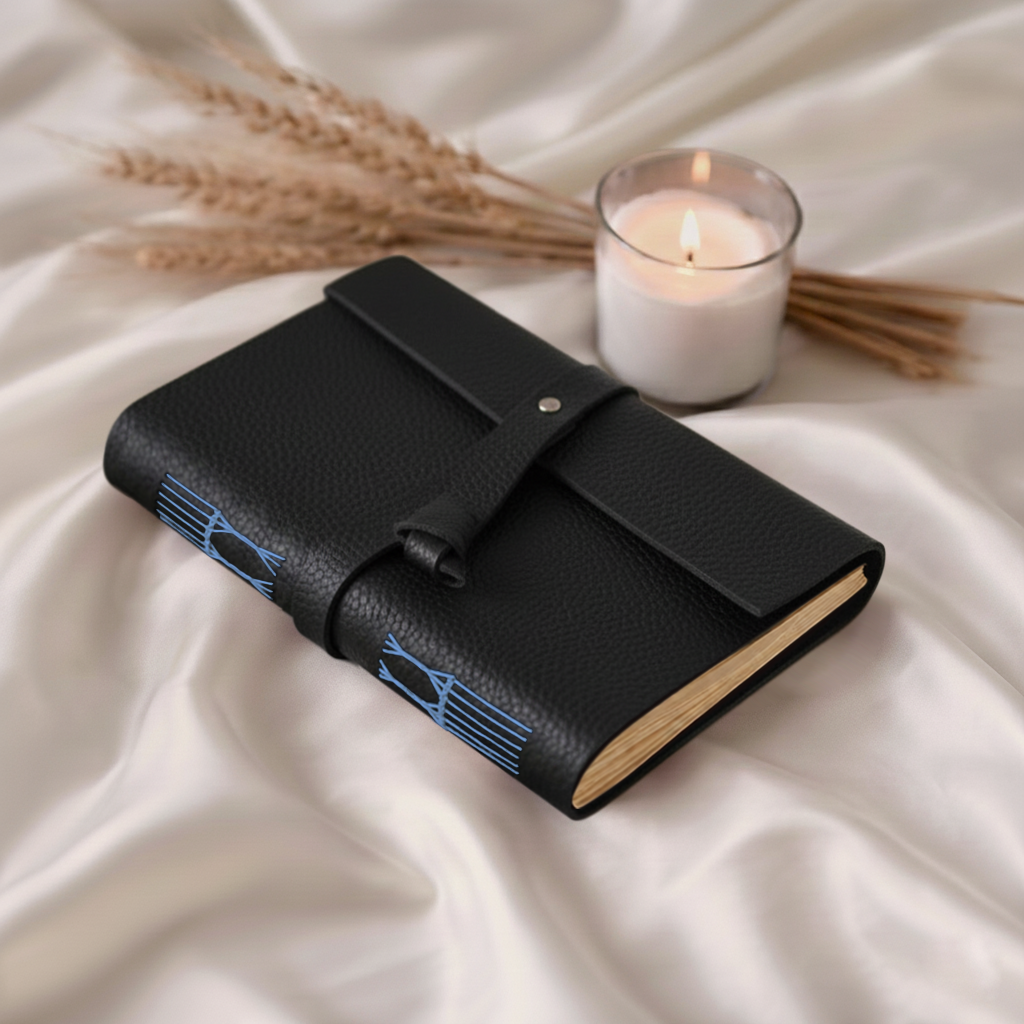 Journal - Vivid- Metal lock