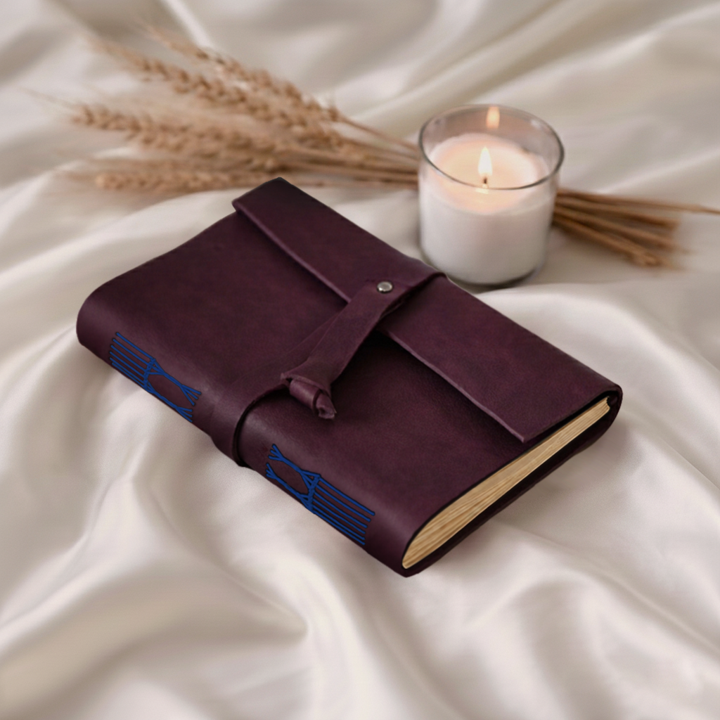 Journal - Vivid- Metal lock