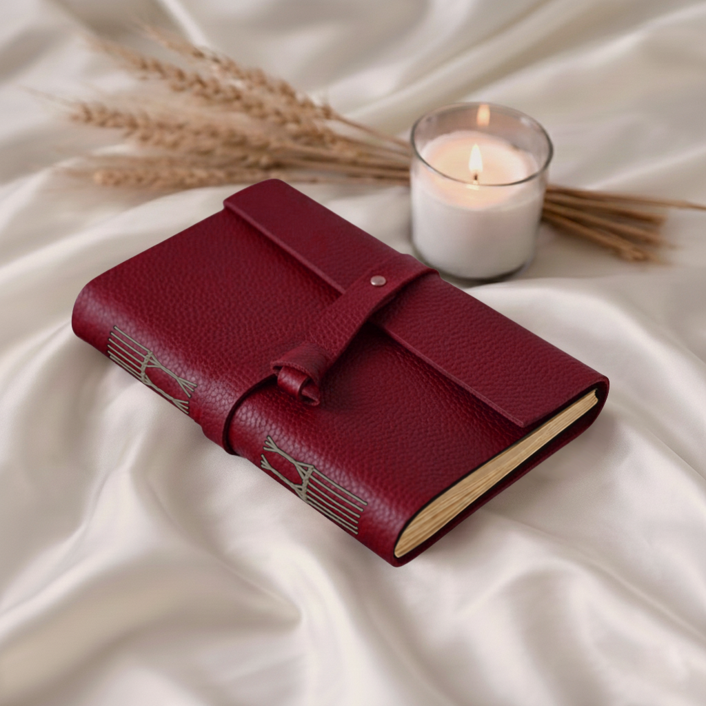 Journal - Vivid- Metal lock