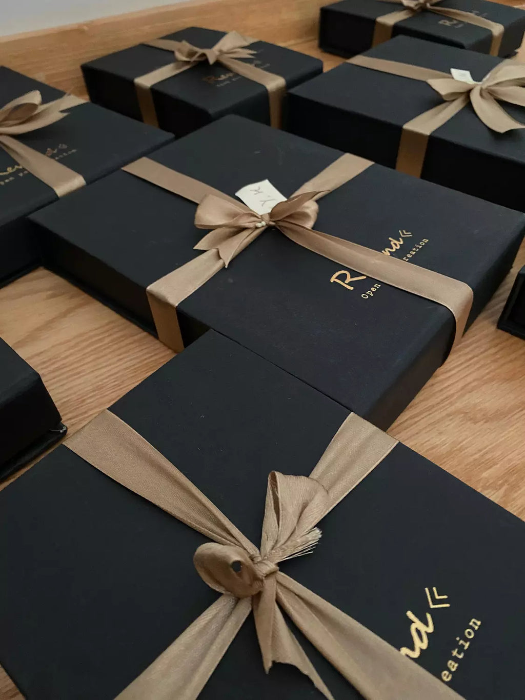 Gift Box - Rewind
