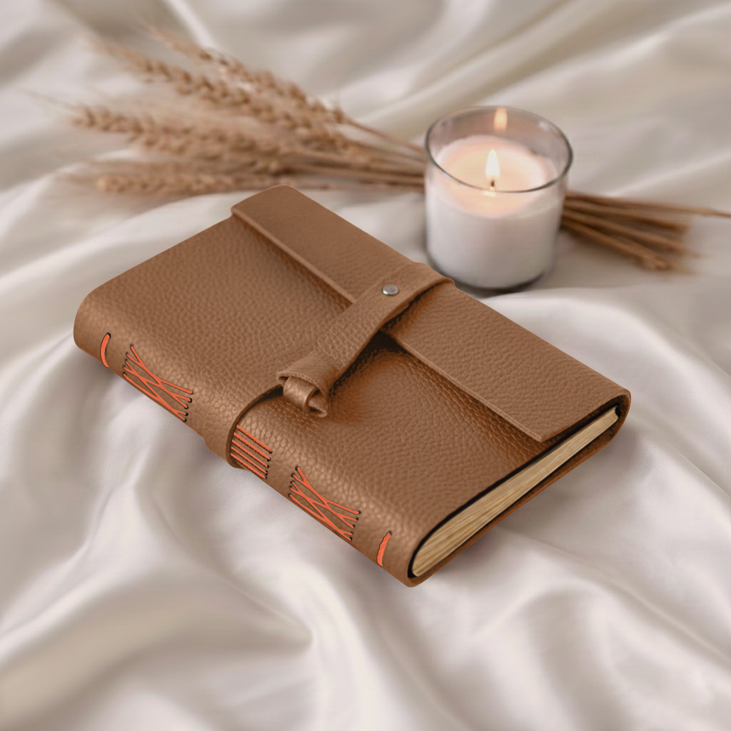 Journal - Nomad- Metal lock