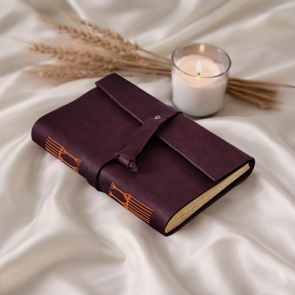 Journal - Vivid- Metal lock